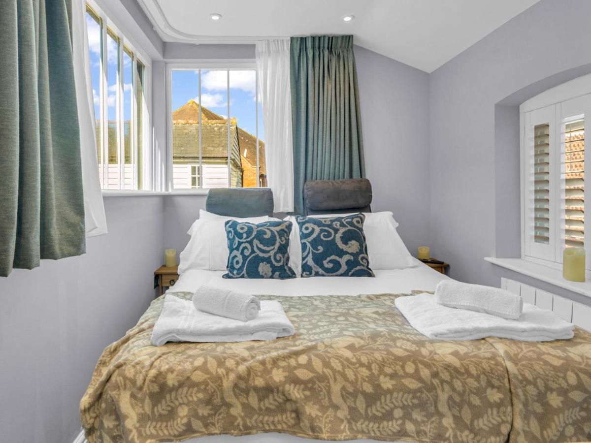 Pass The Keys Cute And Cosy In The Centre Of Vakantiehuis Canterbury